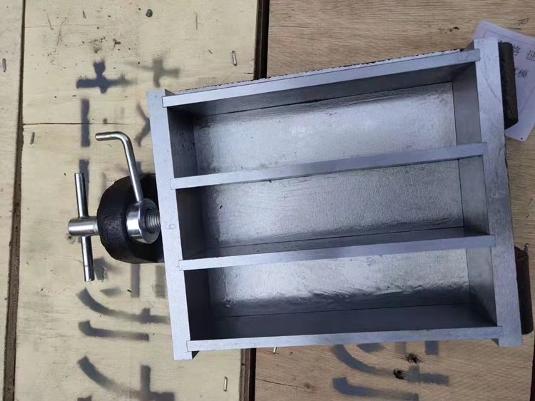 博宏儀器全鋼標(biāo)準(zhǔn)三聯(lián)蓋模 水泥膠砂與軟練測試的專業(yè)解決方案